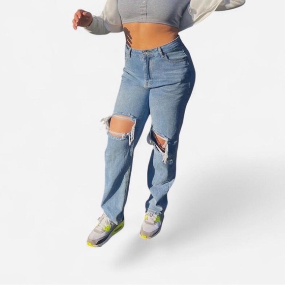 High-Waisted Ripped Jeans - Picture 4 of 6